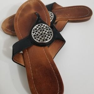 Coach 8B flats. Very good condition